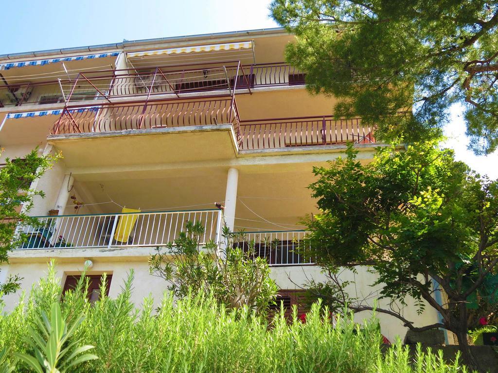 Apartments Pino Brela Dış mekan fotoğraf